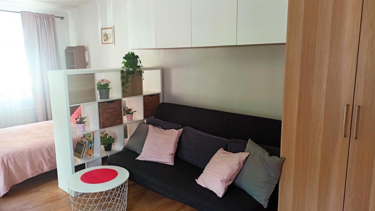 Apartament Malinowy Swietoduska 12 Lublin Ngoại thất bức ảnh
